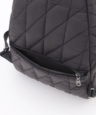 Y'SACCS バイアスキルトリュック ブラック