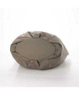 Y'SACCS リサイクルナイロン　ふんわりトート　Mサイズ グレージュ