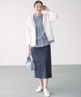 組曲 【WEB限定】サテンストレッチ Iラインスカート ネイビー系