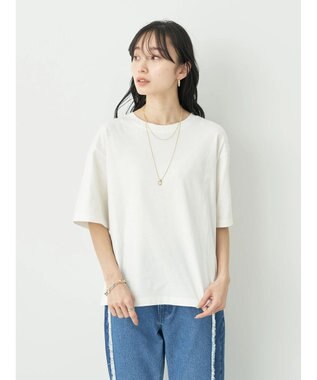 earth music&ecology ＢＯＸシルエットＴ（汗じみ防止） Off White