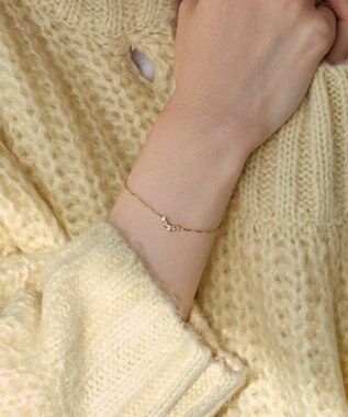 Phoebe Vラインビジューブレスレット ゴールド