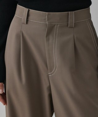 GRACE CONTINENTAL タックカーブパンツ ベージュ