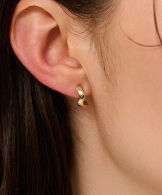 Phoebe 〈金属アレルギー対応/痛くないシリーズ〉リップルフープライトフィットイヤリング　ゴールド/ニッケルフリー ゴールド