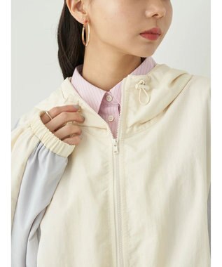 earth music&ecology コクーンギャザー切替ブルゾン Ivory