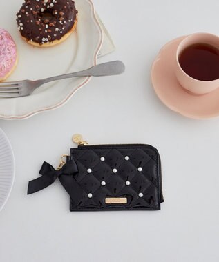 Maison de FLEUR エナメルパールフラグメントケース