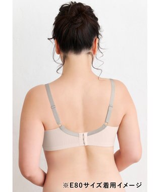 WACOAL 【小さく見せるブラ】 レーシィ ブラジャー 着やせ効果 コンパクトにメイク バストの突出をおさえる 背中の段差を軽減 大きいサイズ レディース BRB453 /ワコール クリーム