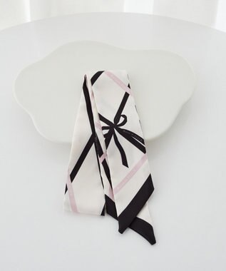 Maison de FLEUR リボンモチーフ柄スカーフ Ivory