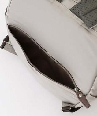 Y'SACCS ポリエステルツイル リュックサック グレージュ