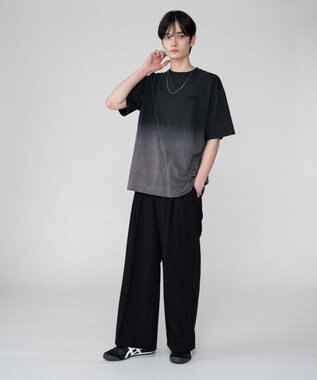 WEGO 【ユニセックス着用ITEM/MLサイズ展開】グラデーションワンポイントT（SS） ブラックその他