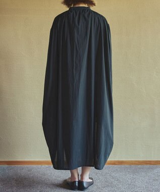 muuc キャッチ裾切り替えフレンチスリーブワンピース〈前開きで羽織にも〉〈日本製〉〈上品な透け感〉〈体型カバー・フリーサイズ〉〈モードな異素材・コットンローン使用〉 ブラック