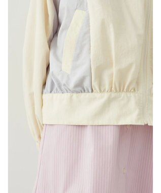 earth music&ecology コクーンギャザー切替ブルゾン Ivory