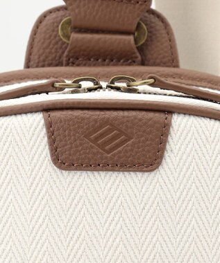 JOSEPH ABBOUD 【軽量/コンパクト】 ヘリンボンキャンバス ボディバッグ アイボリー系