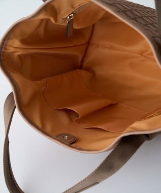 MIYABIYA LAQUOH【撥水加工】篭目柄エンボスボンディングトートS カフェオレ