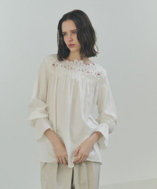 YECCA VECCA フラワーレースブラウス Off White