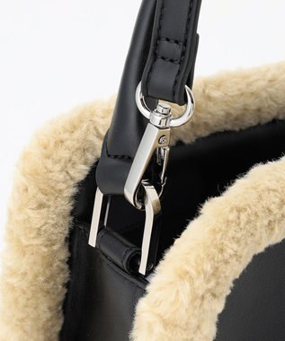 ICB 【CLASSY.1月号掲載】トリミングスクエア ショルダーバッグ ブラック系