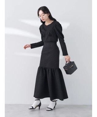 earth music&ecology エンボスフラワービスチェ Black