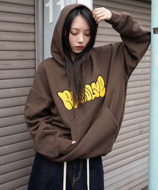 WEGO 【ユニセックス着用ITEM/SMLサイズ展開】グラフィックロゴプルパーカー ブラウン