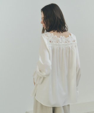 YECCA VECCA フラワーレースブラウス Off White