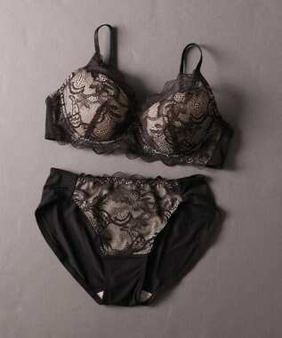 Wing ブラジャー 立体感のあるバストをメイク ふっくらデコルテ きれいな谷間 ブラのズレ・浮きを軽減 【ハイライトブラ】 ブラ CB4000 ウイング／ワコール ブラック