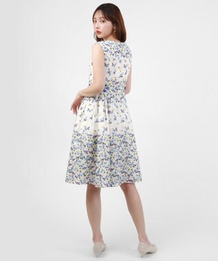 TOCCA 【キャンセル分販売！】QUEEN OF FLOWER ドレス アイボリー系7