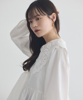 earth music&ecology 【コットン混】レース襟フレアヘムブラウス Off White