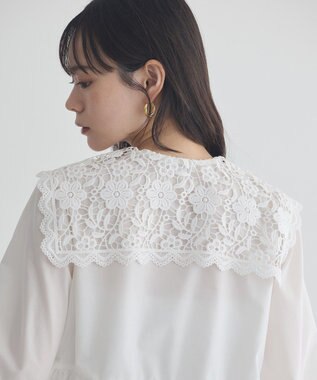 earth music&ecology 【コットン混】レース襟フレアヘムブラウス Off White