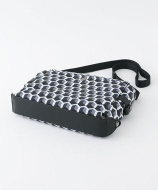 Y'SACCS キュービックモノグラム　スクエアショルダー ブラック