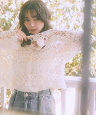 earth music&ecology クロシェ風Ｖネックカーディガン Ivory