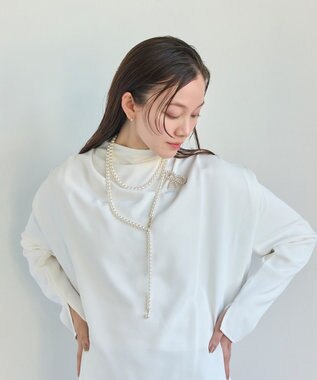 Phoebe グレインパールリボンブローチ ホワイト