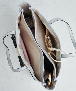 Maison de FLEUR フロントリボン3ルームトートバッグ Light Beige