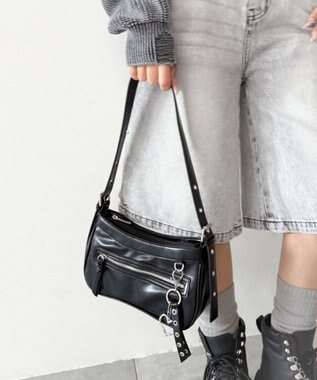 WEGO チャーム付きハトメベルトバッグ ブラック