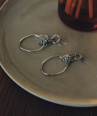 YECCA VECCA フープチェーンピアス