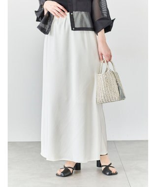 Te chichi バイアスサテンスカート