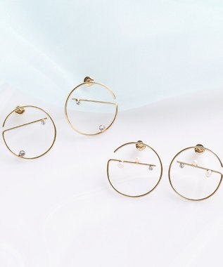 Phoebe エラボレイトパールピアス ゴールド