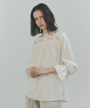 YECCA VECCA フラワーレースブラウス Off White