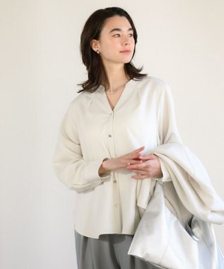 Green Parks トライアングルショルダーバッグ Ivory