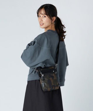 Y'SACCS テープデザインポシェット