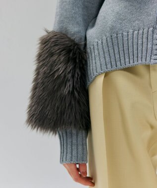 BEIGE， 【洗える】CHESTER / フェイクファーVネックカーディガン Md.Gray