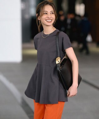  BEAUTY FORM ペプラムＴシャツ