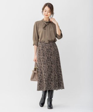 自由区 【洗える/UVケア/吸放湿性】シルクストレッチ ハイネックブラウス カーキ系