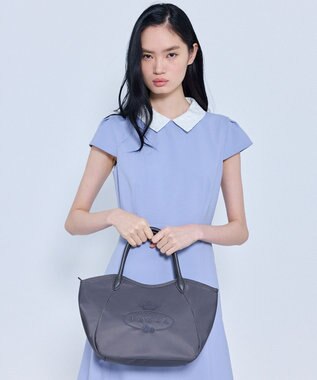 TOCCA TOUCH OF CRESTA NYLON TOTE ナイロントートバッグ【星風まどかさん着用】 ライトグレー系