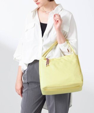 Y'SACCS 【大人のおしゃれ手帖10月号掲載】市川実和子×Y'SACCS　ナイロンすっきりトート イエロー系その他