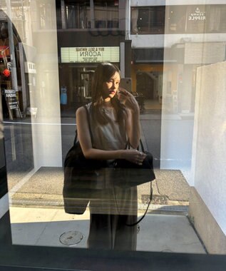 Green Parks AnriettMusee ノースリーブタックペプラムブラウス Beige