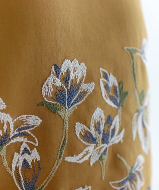 muuc 〈遠州織物の工場で織られた上質なコットン生地〉モクレン刺繍 ノーカラー プルオーバー（セットアップ可能） イエロー×ホワイト