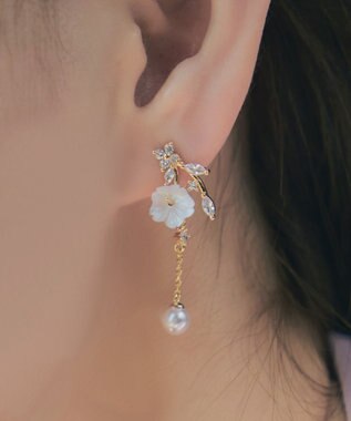 Tiaclasse 【金属アレルギー対応】 シアーフラワードロップピアス ゴールド