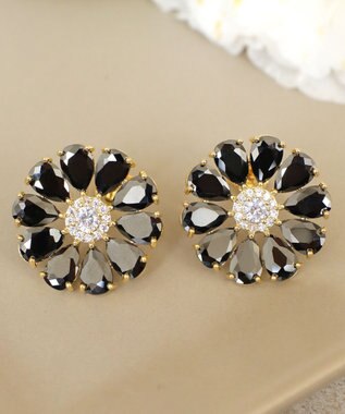 Tiaclasse 【金属アレルギー対応】ブラックフラワーピアス ゴールド