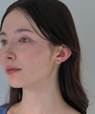 Phoebe 【金属アレルギー対応】【痛くないシリーズ】ストレートシャインクリスタルループフィットイヤリング　シャンパンゴールド シャンパンゴールド