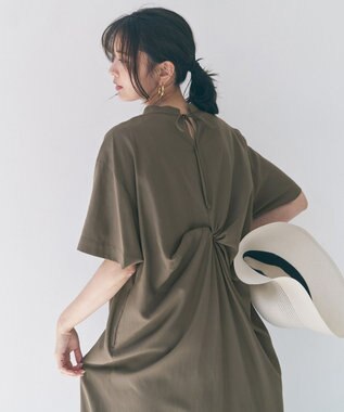 UNFILO バックデザイン ワンピース カーキ