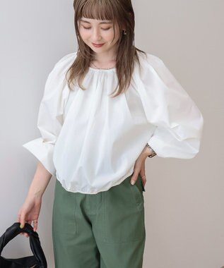 AMERICAN HOLIC イージーケアオフショルダーギャザーブラウス Off White