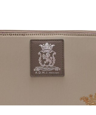 A.D.M.J. 【魔法の様に軽い】マジックライト/スパニッシュファブリックエンブレム刺しゅうフラットポーチ2セット(L/LL) アレナ